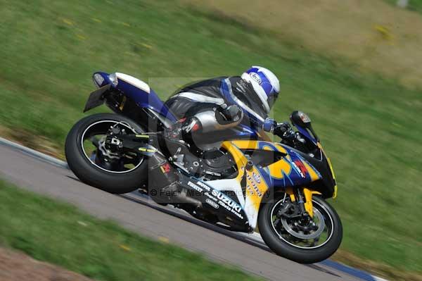 Motorcycle action photographs;Rockingham;Rockingham photographs;event digital images;eventdigitalimages;no limits trackday;peter wileman photography;rockingham corby northamptonshire;trackday;trackday digital images;trackday photos