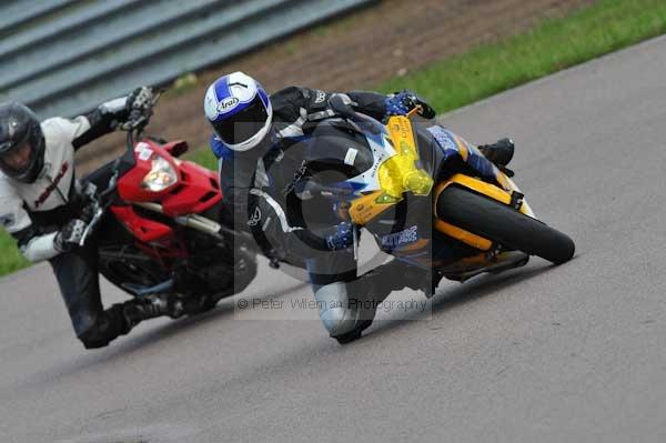 Motorcycle action photographs;Rockingham;Rockingham photographs;event digital images;eventdigitalimages;no limits trackday;peter wileman photography;rockingham corby northamptonshire;trackday;trackday digital images;trackday photos