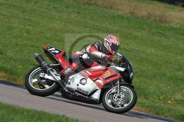 Motorcycle action photographs;Rockingham;Rockingham photographs;event digital images;eventdigitalimages;no limits trackday;peter wileman photography;rockingham corby northamptonshire;trackday;trackday digital images;trackday photos