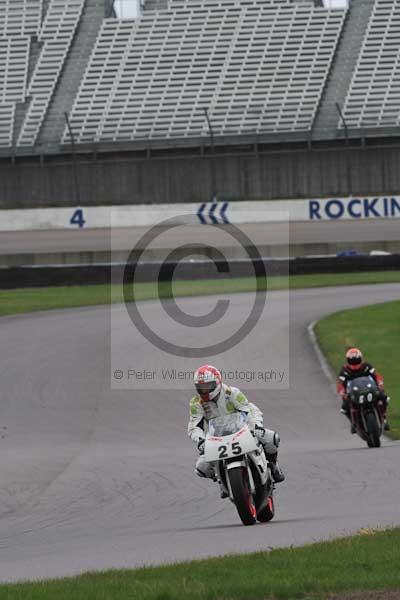 Motorcycle action photographs;Rockingham;Rockingham photographs;event digital images;eventdigitalimages;no limits trackday;peter wileman photography;rockingham corby northamptonshire;trackday;trackday digital images;trackday photos