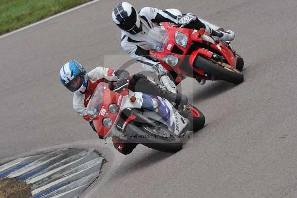 Motorcycle action photographs;Rockingham;Rockingham photographs;event digital images;eventdigitalimages;no limits trackday;peter wileman photography;rockingham corby northamptonshire;trackday;trackday digital images;trackday photos