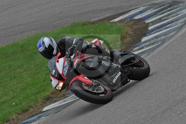 Motorcycle action photographs;Rockingham;Rockingham photographs;event digital images;eventdigitalimages;no limits trackday;peter wileman photography;rockingham corby northamptonshire;trackday;trackday digital images;trackday photos