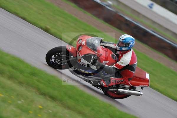 Motorcycle action photographs;Rockingham;Rockingham photographs;event digital images;eventdigitalimages;no limits trackday;peter wileman photography;rockingham corby northamptonshire;trackday;trackday digital images;trackday photos