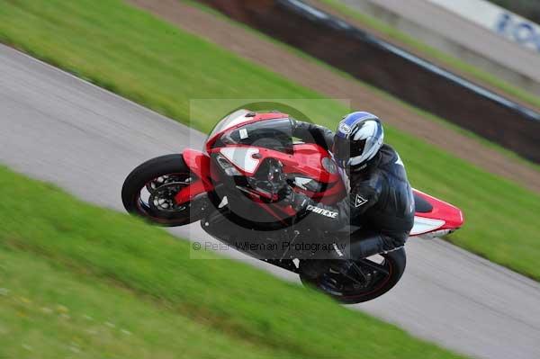 Motorcycle action photographs;Rockingham;Rockingham photographs;event digital images;eventdigitalimages;no limits trackday;peter wileman photography;rockingham corby northamptonshire;trackday;trackday digital images;trackday photos