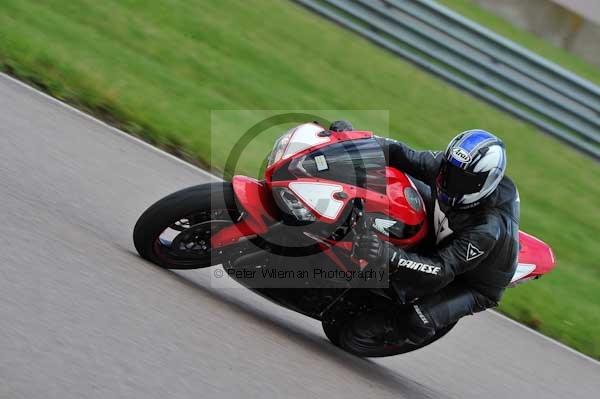 Motorcycle action photographs;Rockingham;Rockingham photographs;event digital images;eventdigitalimages;no limits trackday;peter wileman photography;rockingham corby northamptonshire;trackday;trackday digital images;trackday photos
