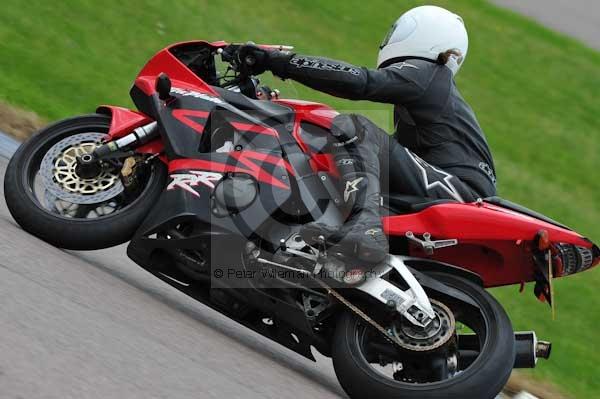 Motorcycle action photographs;Rockingham;Rockingham photographs;event digital images;eventdigitalimages;no limits trackday;peter wileman photography;rockingham corby northamptonshire;trackday;trackday digital images;trackday photos