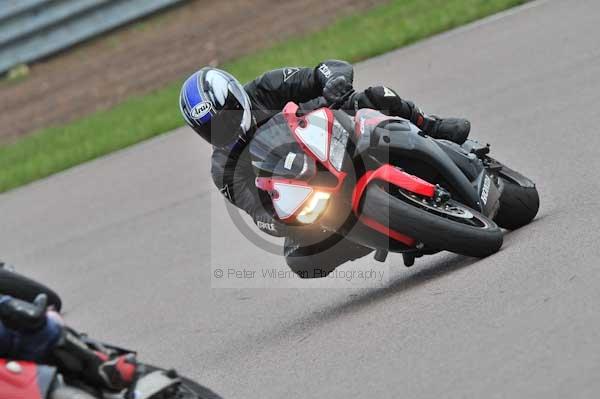 Motorcycle action photographs;Rockingham;Rockingham photographs;event digital images;eventdigitalimages;no limits trackday;peter wileman photography;rockingham corby northamptonshire;trackday;trackday digital images;trackday photos