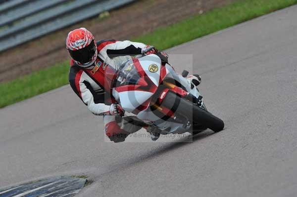 Motorcycle action photographs;Rockingham;Rockingham photographs;event digital images;eventdigitalimages;no limits trackday;peter wileman photography;rockingham corby northamptonshire;trackday;trackday digital images;trackday photos