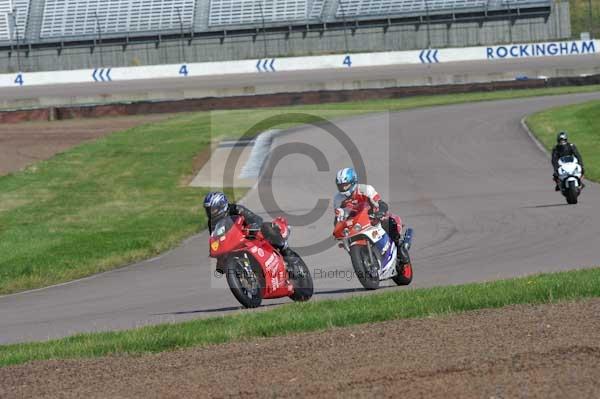 Motorcycle action photographs;Rockingham;Rockingham photographs;event digital images;eventdigitalimages;no limits trackday;peter wileman photography;rockingham corby northamptonshire;trackday;trackday digital images;trackday photos