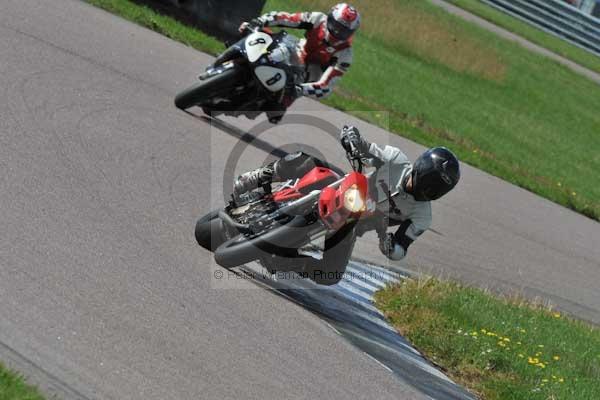 Motorcycle action photographs;Rockingham;Rockingham photographs;event digital images;eventdigitalimages;no limits trackday;peter wileman photography;rockingham corby northamptonshire;trackday;trackday digital images;trackday photos