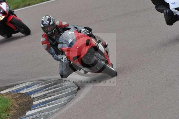 Motorcycle action photographs;Rockingham;Rockingham photographs;event digital images;eventdigitalimages;no limits trackday;peter wileman photography;rockingham corby northamptonshire;trackday;trackday digital images;trackday photos