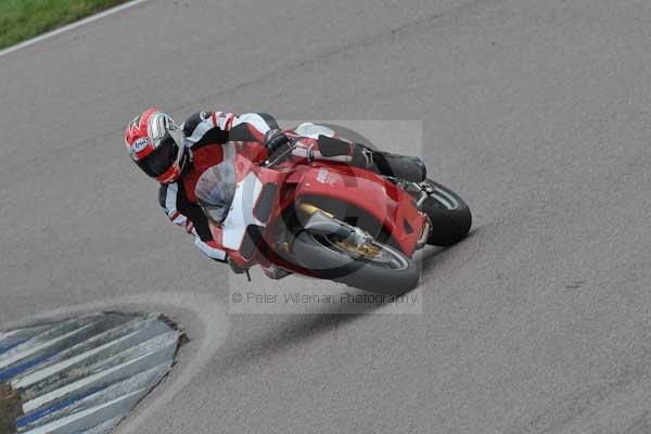 Motorcycle action photographs;Rockingham;Rockingham photographs;event digital images;eventdigitalimages;no limits trackday;peter wileman photography;rockingham corby northamptonshire;trackday;trackday digital images;trackday photos