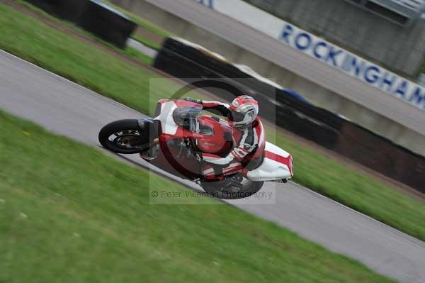Motorcycle action photographs;Rockingham;Rockingham photographs;event digital images;eventdigitalimages;no limits trackday;peter wileman photography;rockingham corby northamptonshire;trackday;trackday digital images;trackday photos