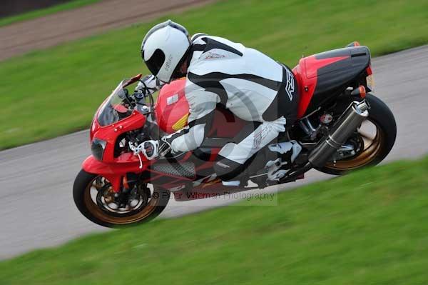 Motorcycle action photographs;Rockingham;Rockingham photographs;event digital images;eventdigitalimages;no limits trackday;peter wileman photography;rockingham corby northamptonshire;trackday;trackday digital images;trackday photos