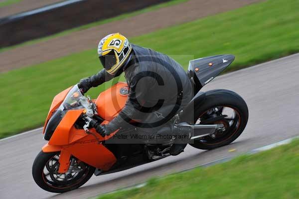Motorcycle action photographs;Rockingham;Rockingham photographs;event digital images;eventdigitalimages;no limits trackday;peter wileman photography;rockingham corby northamptonshire;trackday;trackday digital images;trackday photos