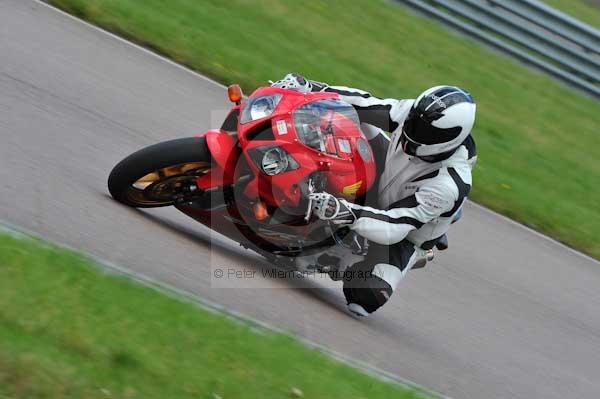 Motorcycle action photographs;Rockingham;Rockingham photographs;event digital images;eventdigitalimages;no limits trackday;peter wileman photography;rockingham corby northamptonshire;trackday;trackday digital images;trackday photos