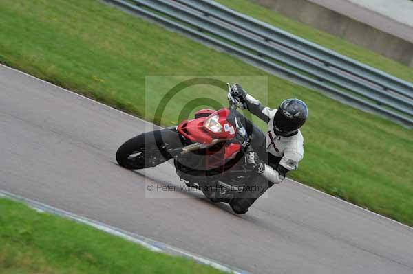 Motorcycle action photographs;Rockingham;Rockingham photographs;event digital images;eventdigitalimages;no limits trackday;peter wileman photography;rockingham corby northamptonshire;trackday;trackday digital images;trackday photos