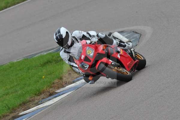 Motorcycle action photographs;Rockingham;Rockingham photographs;event digital images;eventdigitalimages;no limits trackday;peter wileman photography;rockingham corby northamptonshire;trackday;trackday digital images;trackday photos