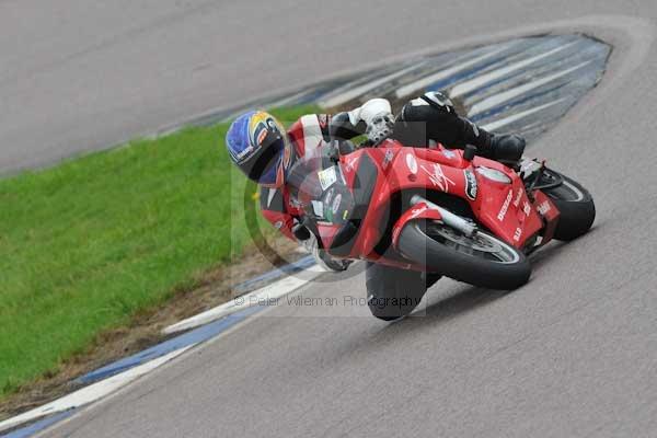 Motorcycle action photographs;Rockingham;Rockingham photographs;event digital images;eventdigitalimages;no limits trackday;peter wileman photography;rockingham corby northamptonshire;trackday;trackday digital images;trackday photos