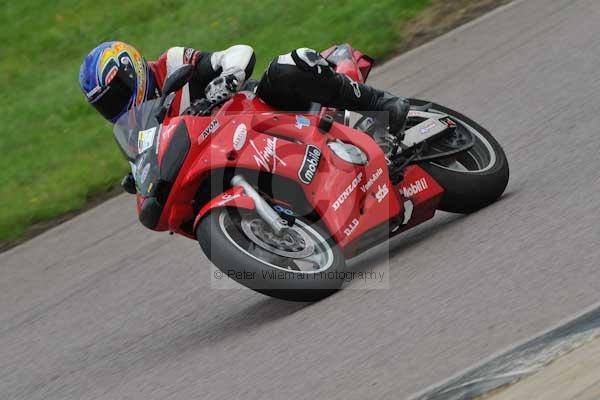 Motorcycle action photographs;Rockingham;Rockingham photographs;event digital images;eventdigitalimages;no limits trackday;peter wileman photography;rockingham corby northamptonshire;trackday;trackday digital images;trackday photos