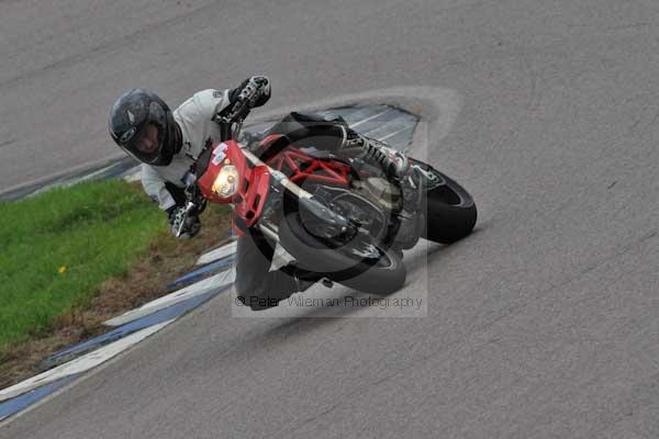 Motorcycle action photographs;Rockingham;Rockingham photographs;event digital images;eventdigitalimages;no limits trackday;peter wileman photography;rockingham corby northamptonshire;trackday;trackday digital images;trackday photos