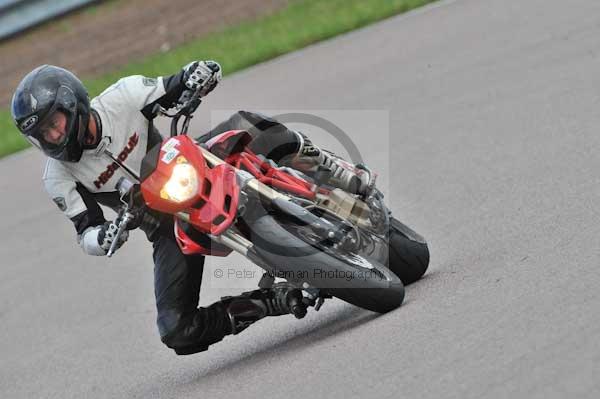 Motorcycle action photographs;Rockingham;Rockingham photographs;event digital images;eventdigitalimages;no limits trackday;peter wileman photography;rockingham corby northamptonshire;trackday;trackday digital images;trackday photos
