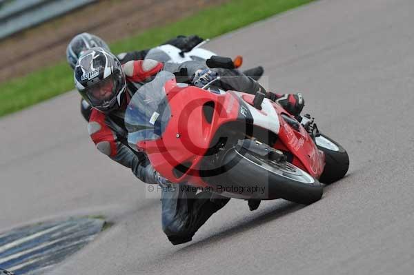 Motorcycle action photographs;Rockingham;Rockingham photographs;event digital images;eventdigitalimages;no limits trackday;peter wileman photography;rockingham corby northamptonshire;trackday;trackday digital images;trackday photos