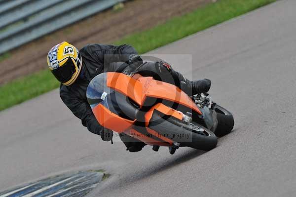 Motorcycle action photographs;Rockingham;Rockingham photographs;event digital images;eventdigitalimages;no limits trackday;peter wileman photography;rockingham corby northamptonshire;trackday;trackday digital images;trackday photos