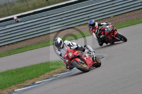 Motorcycle action photographs;Rockingham;Rockingham photographs;event digital images;eventdigitalimages;no limits trackday;peter wileman photography;rockingham corby northamptonshire;trackday;trackday digital images;trackday photos
