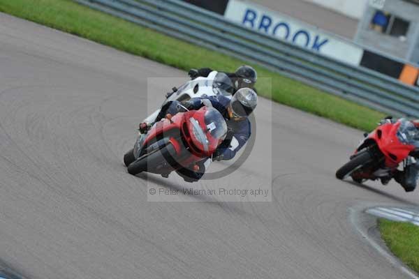 Motorcycle action photographs;Rockingham;Rockingham photographs;event digital images;eventdigitalimages;no limits trackday;peter wileman photography;rockingham corby northamptonshire;trackday;trackday digital images;trackday photos