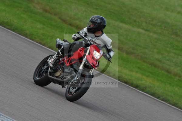 Motorcycle action photographs;Rockingham;Rockingham photographs;event digital images;eventdigitalimages;no limits trackday;peter wileman photography;rockingham corby northamptonshire;trackday;trackday digital images;trackday photos