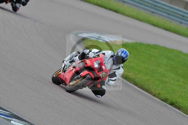 Motorcycle action photographs;Rockingham;Rockingham photographs;event digital images;eventdigitalimages;no limits trackday;peter wileman photography;rockingham corby northamptonshire;trackday;trackday digital images;trackday photos