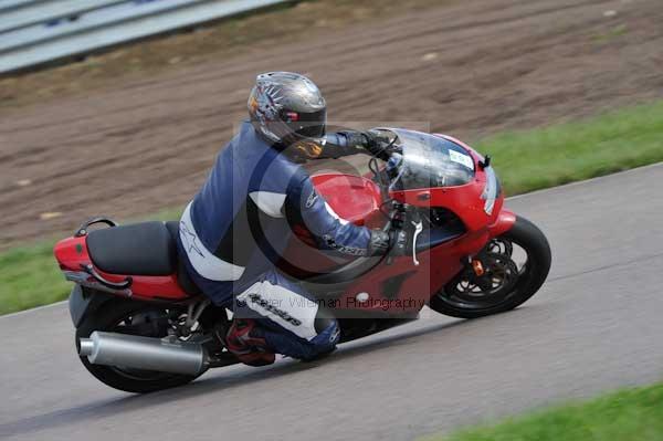 Motorcycle action photographs;Rockingham;Rockingham photographs;event digital images;eventdigitalimages;no limits trackday;peter wileman photography;rockingham corby northamptonshire;trackday;trackday digital images;trackday photos