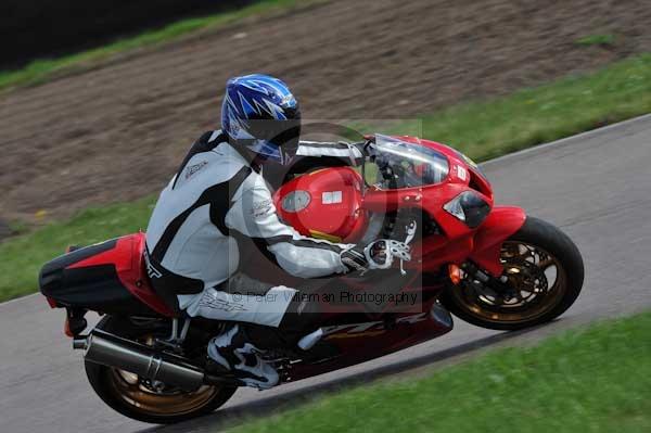 Motorcycle action photographs;Rockingham;Rockingham photographs;event digital images;eventdigitalimages;no limits trackday;peter wileman photography;rockingham corby northamptonshire;trackday;trackday digital images;trackday photos