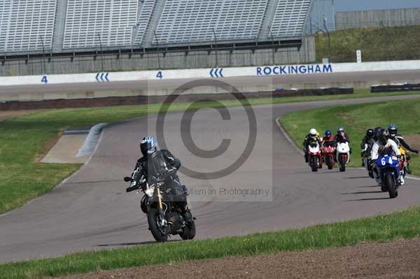 Motorcycle action photographs;Rockingham;Rockingham photographs;event digital images;eventdigitalimages;no limits trackday;peter wileman photography;rockingham corby northamptonshire;trackday;trackday digital images;trackday photos