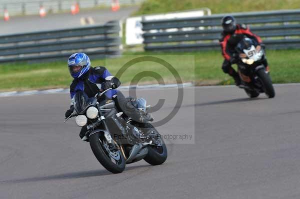Motorcycle action photographs;Rockingham;Rockingham photographs;event digital images;eventdigitalimages;no limits trackday;peter wileman photography;rockingham corby northamptonshire;trackday;trackday digital images;trackday photos