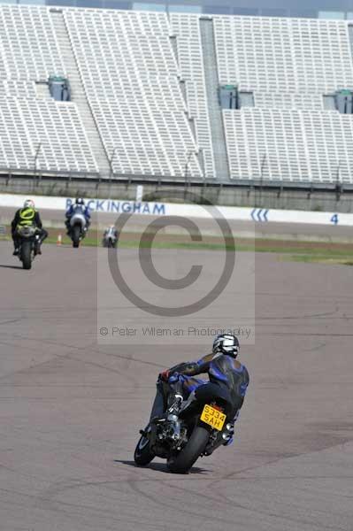 Motorcycle action photographs;Rockingham;Rockingham photographs;event digital images;eventdigitalimages;no limits trackday;peter wileman photography;rockingham corby northamptonshire;trackday;trackday digital images;trackday photos