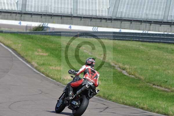 Motorcycle action photographs;Rockingham;Rockingham photographs;event digital images;eventdigitalimages;no limits trackday;peter wileman photography;rockingham corby northamptonshire;trackday;trackday digital images;trackday photos