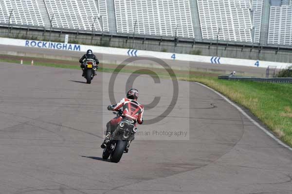 Motorcycle action photographs;Rockingham;Rockingham photographs;event digital images;eventdigitalimages;no limits trackday;peter wileman photography;rockingham corby northamptonshire;trackday;trackday digital images;trackday photos