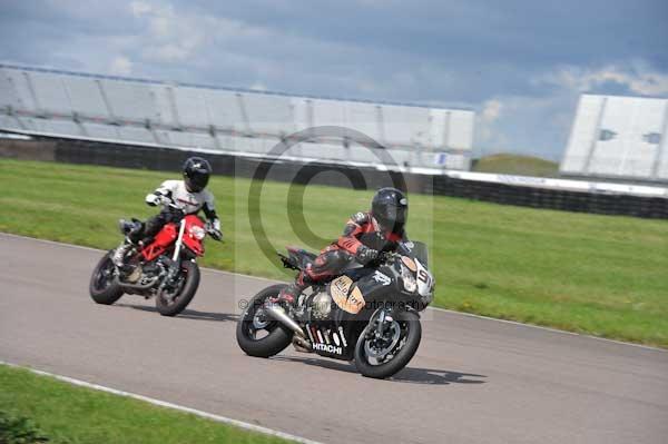 Motorcycle action photographs;Rockingham;Rockingham photographs;event digital images;eventdigitalimages;no limits trackday;peter wileman photography;rockingham corby northamptonshire;trackday;trackday digital images;trackday photos