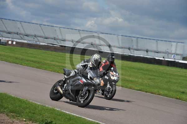 Motorcycle action photographs;Rockingham;Rockingham photographs;event digital images;eventdigitalimages;no limits trackday;peter wileman photography;rockingham corby northamptonshire;trackday;trackday digital images;trackday photos