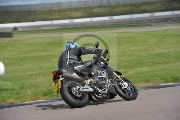 Motorcycle action photographs;Rockingham;Rockingham photographs;event digital images;eventdigitalimages;no limits trackday;peter wileman photography;rockingham corby northamptonshire;trackday;trackday digital images;trackday photos