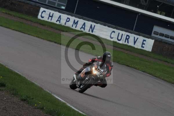 Motorcycle action photographs;Rockingham;Rockingham photographs;event digital images;eventdigitalimages;no limits trackday;peter wileman photography;rockingham corby northamptonshire;trackday;trackday digital images;trackday photos