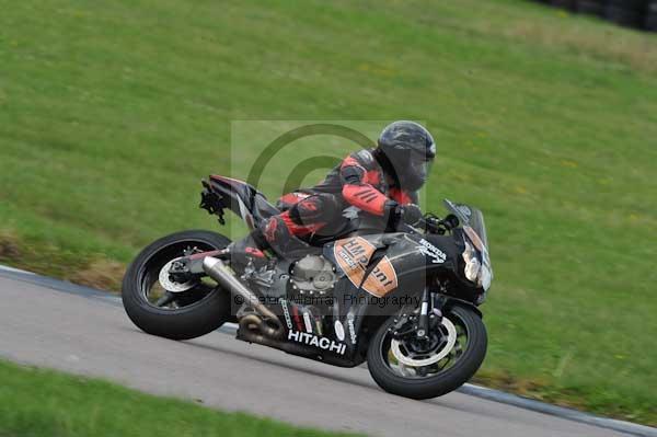 Motorcycle action photographs;Rockingham;Rockingham photographs;event digital images;eventdigitalimages;no limits trackday;peter wileman photography;rockingham corby northamptonshire;trackday;trackday digital images;trackday photos