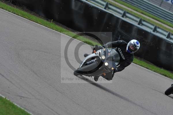 Motorcycle action photographs;Rockingham;Rockingham photographs;event digital images;eventdigitalimages;no limits trackday;peter wileman photography;rockingham corby northamptonshire;trackday;trackday digital images;trackday photos