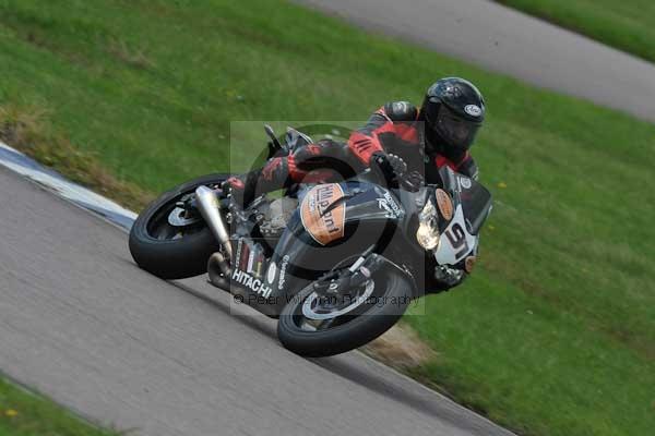 Motorcycle action photographs;Rockingham;Rockingham photographs;event digital images;eventdigitalimages;no limits trackday;peter wileman photography;rockingham corby northamptonshire;trackday;trackday digital images;trackday photos