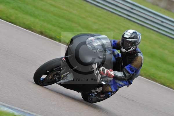 Motorcycle action photographs;Rockingham;Rockingham photographs;event digital images;eventdigitalimages;no limits trackday;peter wileman photography;rockingham corby northamptonshire;trackday;trackday digital images;trackday photos