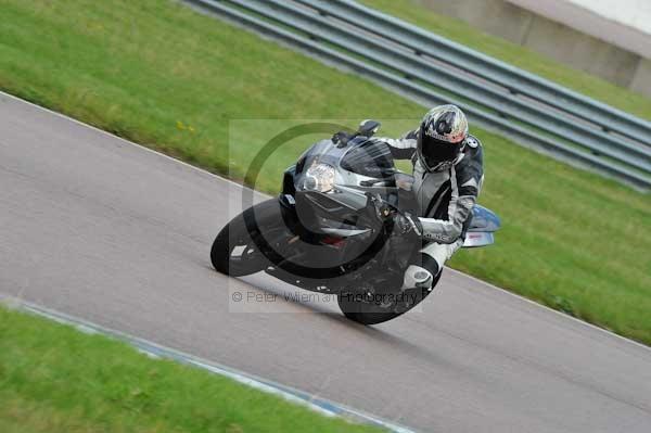 Motorcycle action photographs;Rockingham;Rockingham photographs;event digital images;eventdigitalimages;no limits trackday;peter wileman photography;rockingham corby northamptonshire;trackday;trackday digital images;trackday photos