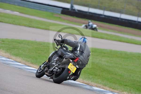 Motorcycle action photographs;Rockingham;Rockingham photographs;event digital images;eventdigitalimages;no limits trackday;peter wileman photography;rockingham corby northamptonshire;trackday;trackday digital images;trackday photos