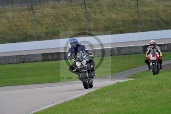Motorcycle action photographs;Rockingham;Rockingham photographs;event digital images;eventdigitalimages;no limits trackday;peter wileman photography;rockingham corby northamptonshire;trackday;trackday digital images;trackday photos